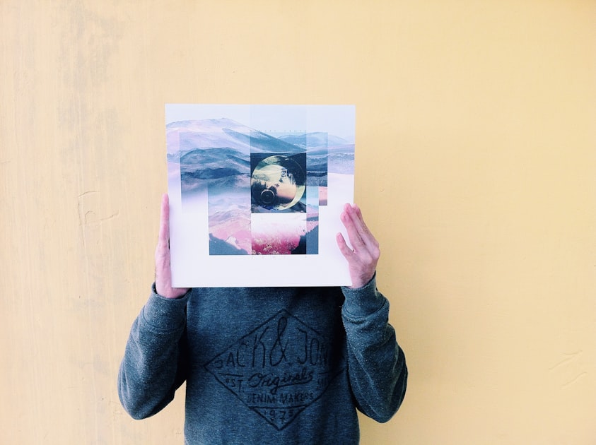 Creating an Engaging Artist Bio